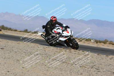 media/Jan-13-2024-SoCal Trackdays (Sat) [[9c032fe5aa]]/Turn 14 Inside (150pm)/